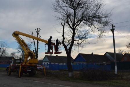 В Ванновском сельском поселении продолжаются работы по благоустройству